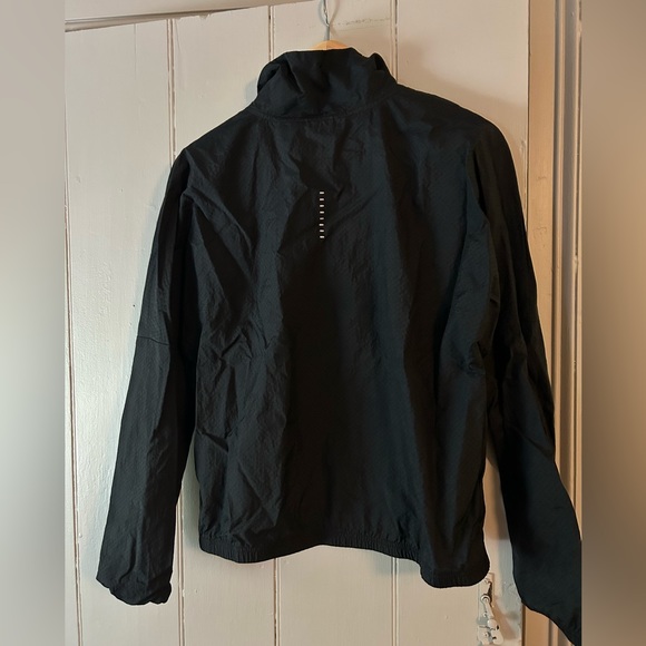 Nike Runner’s Windbreaker - Picture 4 of 4